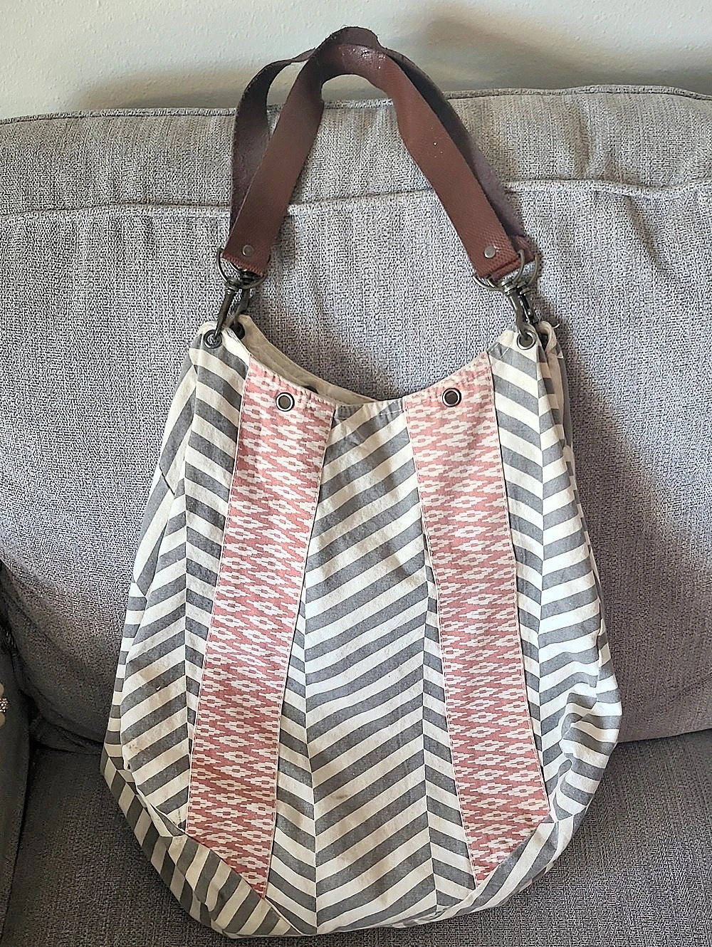 Rosanna Striped Shoulder Bag in Gray & Pink